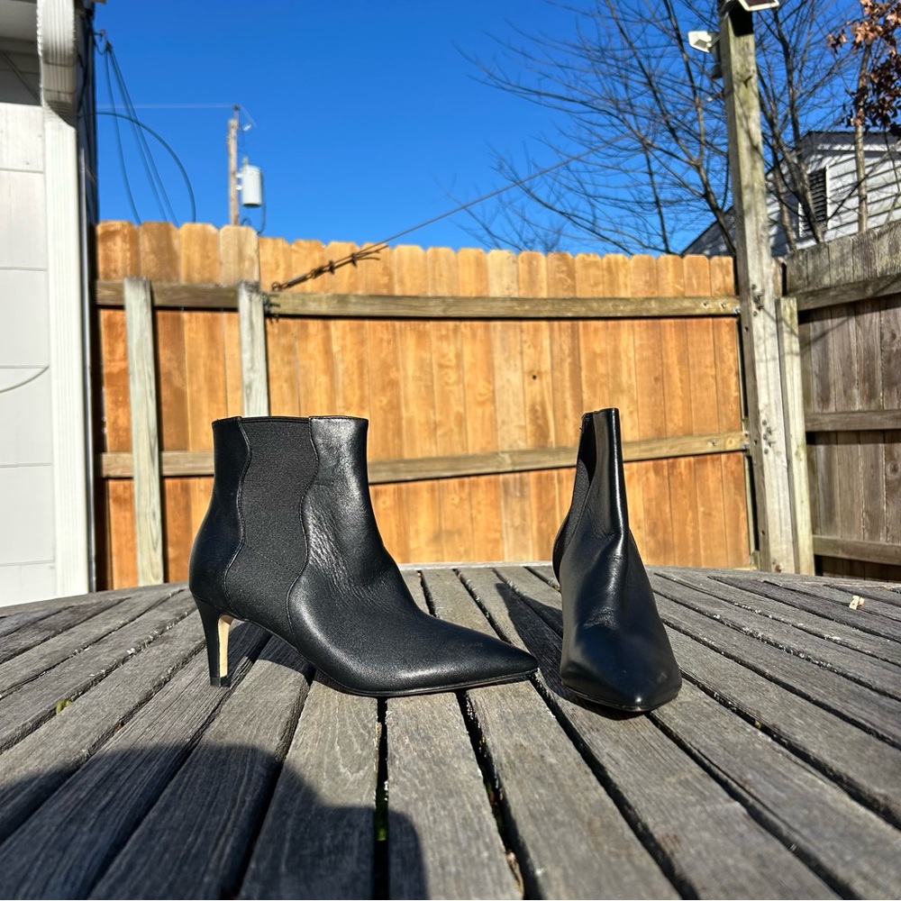 Cole Haan Vandem Wavy Bootie size 5.5 black wavy heeled summer spring‎ date